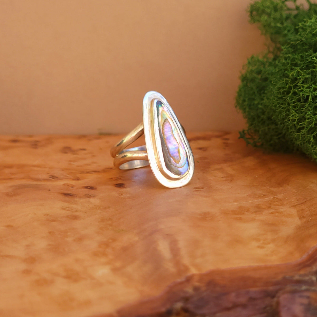 Ring - Statement - Mother of Pearl/Sterling